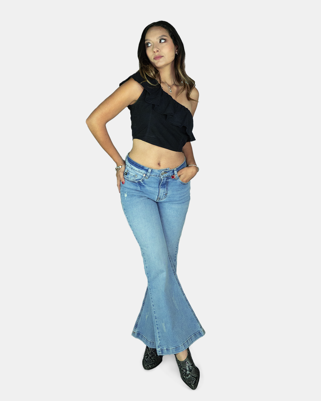 Jean Abigaíl Zuleyka Crop Flare