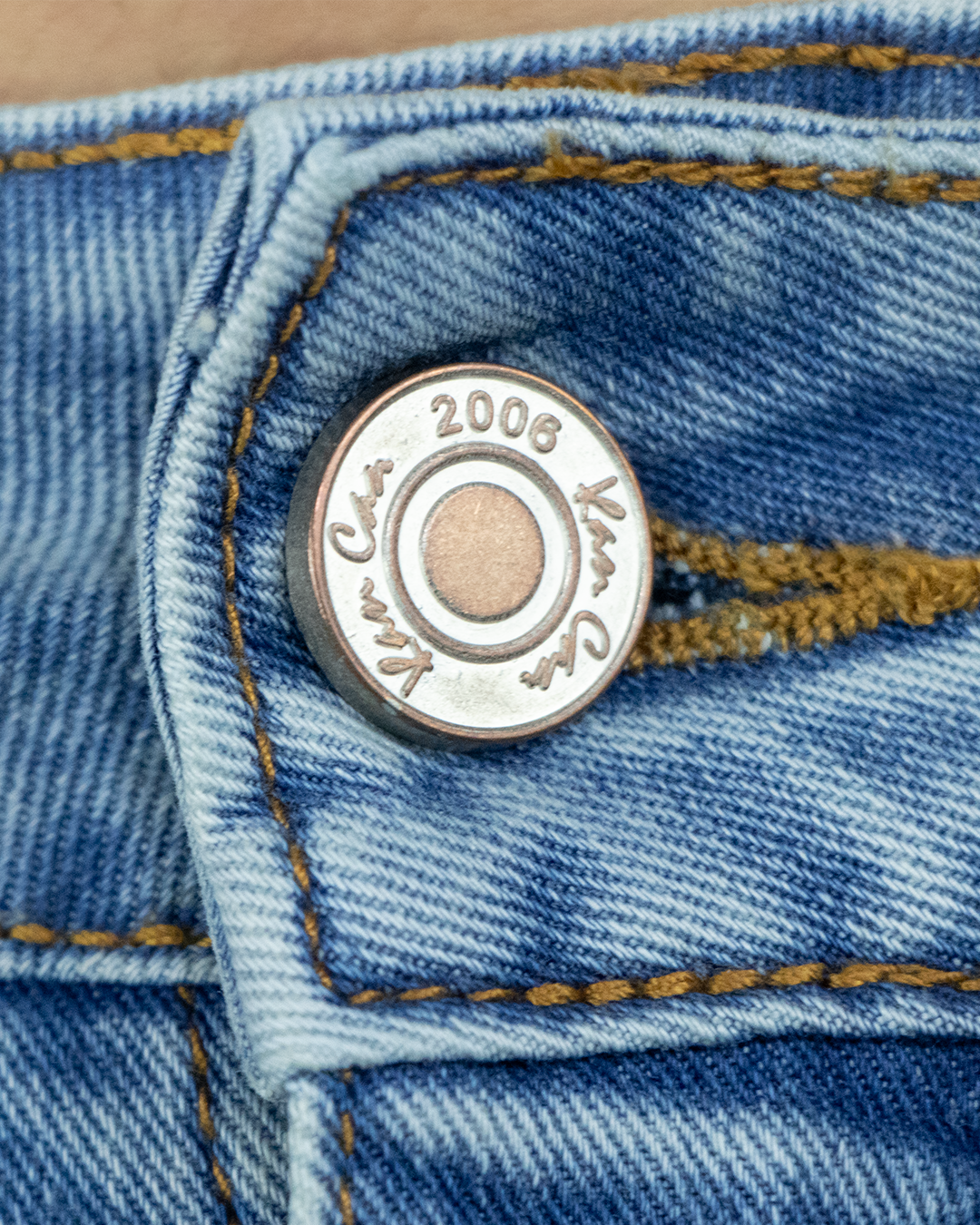 Jean Abigaíl Zuleyka Crop Flare